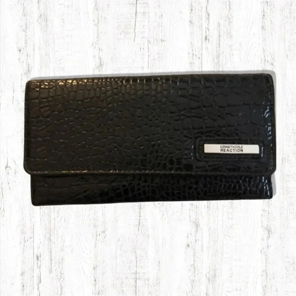 Kenneth Cole Reaction Black Croc-Embossed Wallet - Picture 1 of 11